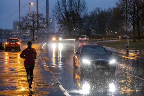 Heavy rain causes difficult road conditions in Duesseldorf on the Rhine