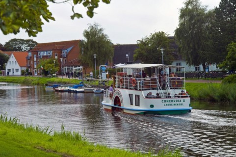 Paddle steamer Concordia on the river Harle