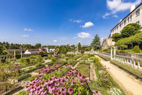 Pomeranzengarten and Leonberg Castle in Summer