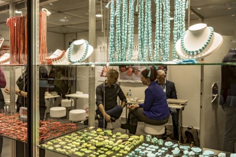 Showcase with costume jewellery made of gemstones