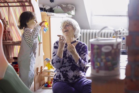 Volunteer: temporary grandmother