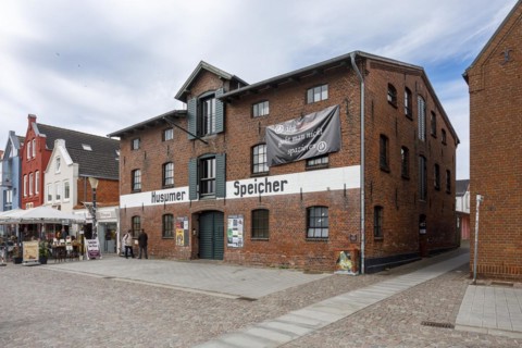 Husumer Speicher an der Hafenstrasse am Binnenhafen Husum