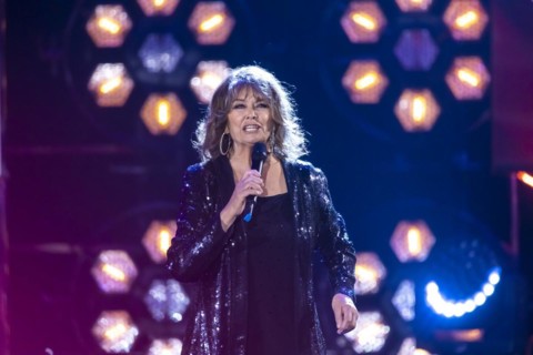 Wencke Myhre performing on stage. 50 years of ZDF Hitparade