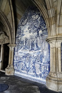 Cloister of Da Se Cathedral with Azulejo Tiles
