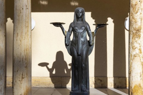 Fountain figure at the funeral hall