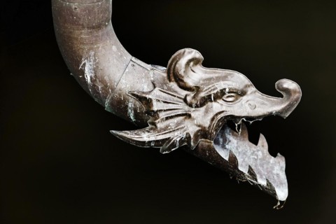 Artfully designed spout for drainage