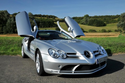 Super sports car