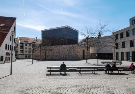 Jakobsplatz with Ohel-Jakob-Synagogue