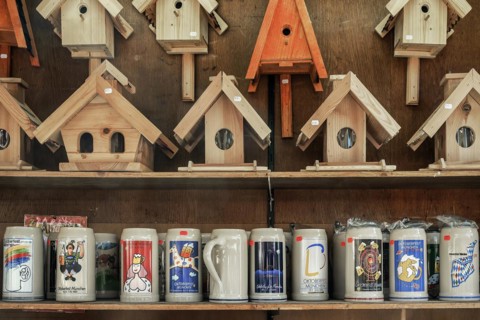 Birdhouses and Oktoberfest beer mugs