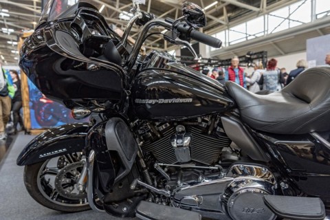 Harley-Davidson FLHXS Street Glide Special