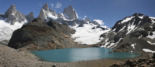 View over Mount Fitz Roy and the Laguna de los Tres in the Andes