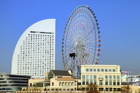 Ferris Wheel Cosmo Clock 21 and Yokohama Grand Intercontinental Hotel Minato Mirai 21 Yokohama city Kanagawa Japan Asia