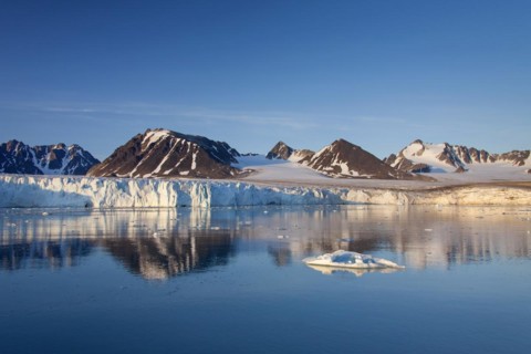 Lilliehoeoekbreen glacier at Lilliehoeoekfjorden