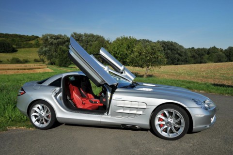 Super sports car
