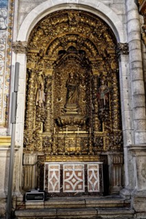 Side altar