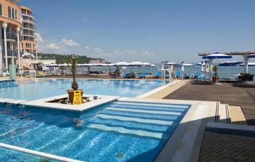 Azalia hotel with swimming pool