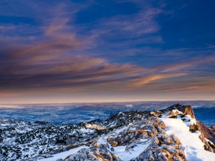 Red clouds at dawn on the Berchtesgadener Hochthron