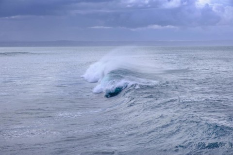 Lonely wave