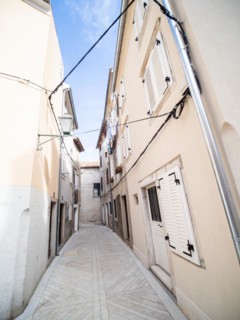 Alley in the town of Cres