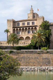 Royal Palace La Almudaina in the evening light