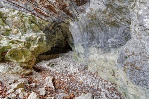 Eiszeithoehle Geissenkloesterle in the Achtal valley