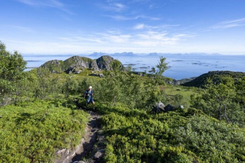 Hikers on trail to Dronningsvarden or Stortinden