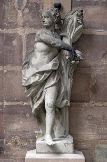 Statue depicting the season of summer