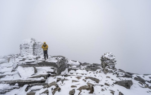 Climbers at the top of Snohetta Mountain