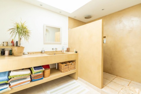 Home bathroom