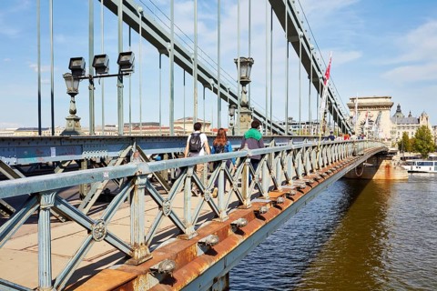 Chain Bridge