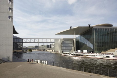 Bridge near Marie-Elisabeth-Lueders-Haus
