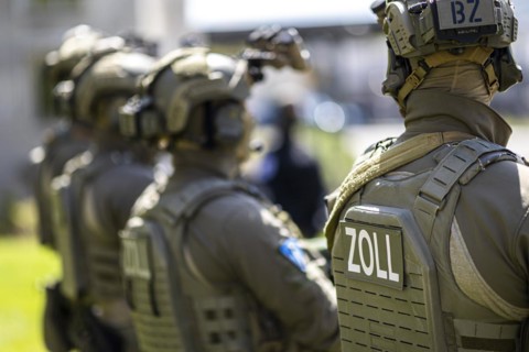 Members of the special unit Zentrale Unterstuetzungsgruppe Zoll