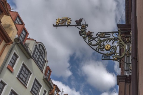 Historical nose sign from an inn
