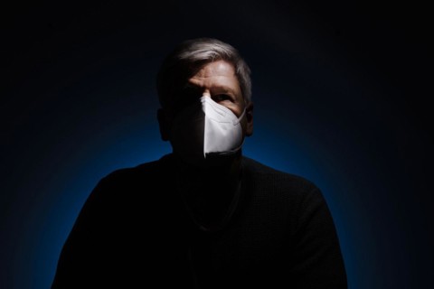 A man wears an FFP2 protective mask. Berlin