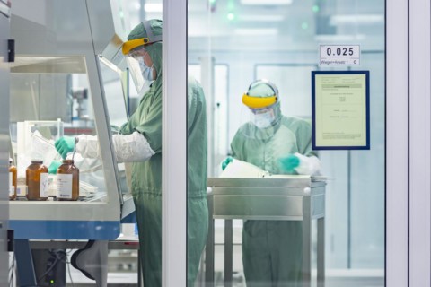 Vaccine production at Allergopharma in Berlin