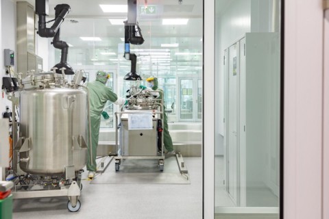 Vaccine production at Allergopharma in Berlin