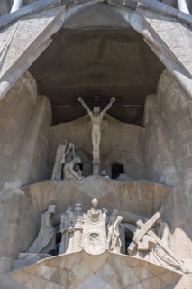 Jesus by the cloister and crucified Jesus