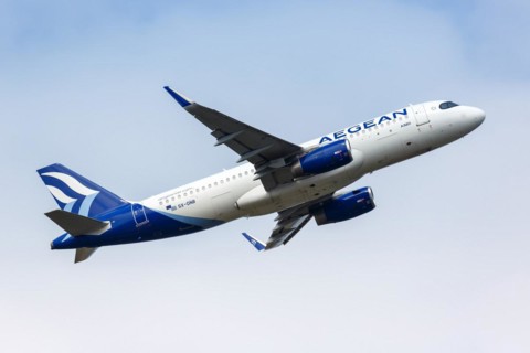 An Airbus A320 of Aegean Airlines with the registration SX-DNB at Hamburg Airport