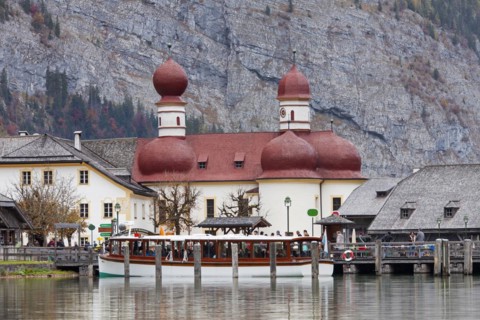 Boat with tourists in front of the Sankt Bartholomae