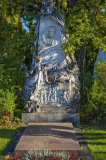 Honorary grave of the composer Carl Milloecker