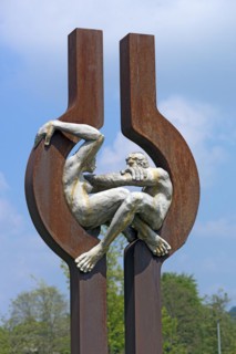 Monument Brotherhood by sculptor Edgar Zuniga Jimenez