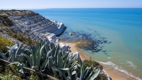 Chalk cliff Scala dei Turchi