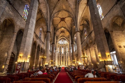 Interior view of Barcelona Cathedral