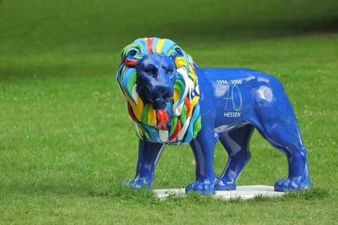 Blue lion figurine with inscription 70th anniversary of Hesse in 2019