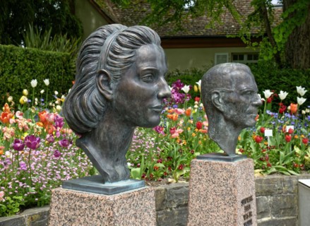 Busts of Lennart Bernadotte