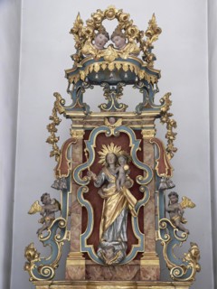 Sculpture group Madonna with Child Jesus