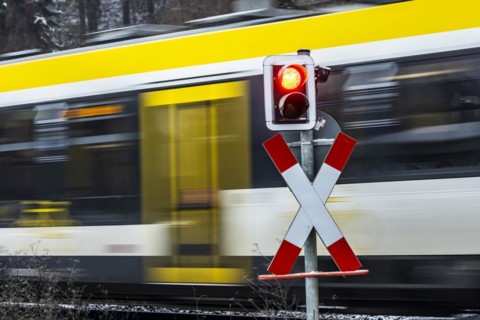 Level crossing with regional train