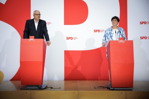 (R-L) Press conference with Saskia Esken, SPD chairperson, and Andreas Bovenschulte, top candidate