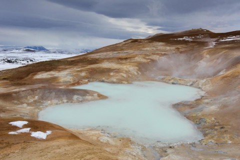 Sulphuric lake at Leirhnjukur