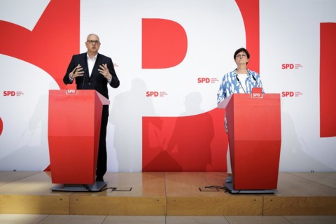 (R-L) Press conference with Saskia Esken, SPD chairperson, and Andreas Bovenschulte, top candidate